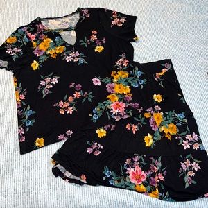 Torrid tiered crop top and mini skirt set torrid size 2